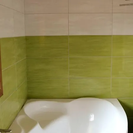 Originalne Byvanie V Starej Sypke Z Roku 1828. Апартаменты Bretejovce