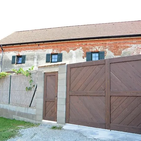 Apartman Originalne Byvanie V Starej Sypke Z Roku 1828. *