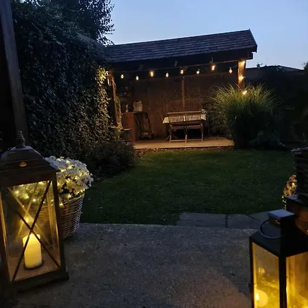 Апартаменты Originalne Byvanie V Starej Sypke Z Roku 1828. Bretejovce