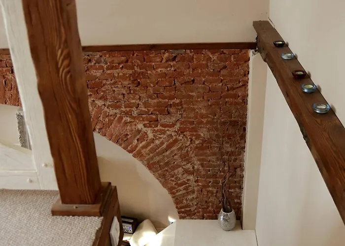 Originálne Bývanie V Starej Sýpke Z Roku 1828.