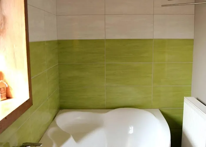 Originálne Bývanie V Starej Sýpke Z Roku 1828. Appartamento Bretejovce